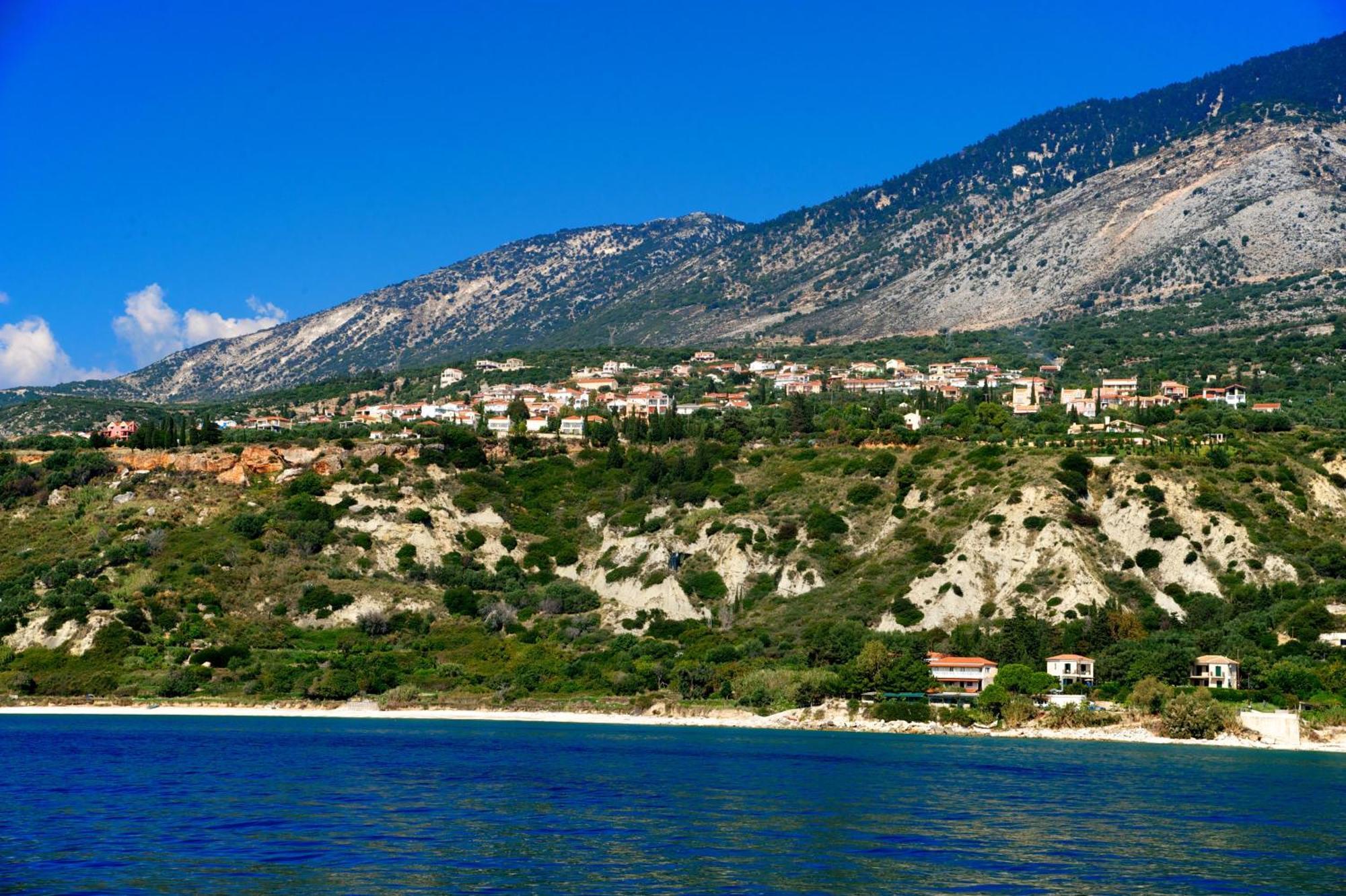 Eleftheria Apartments Vlachata Exteriör bild